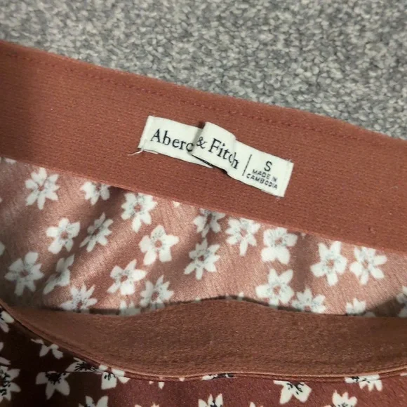 Abercrombie Satin Floral Brown Midi Skirt Size Small - Picture 3 of 5